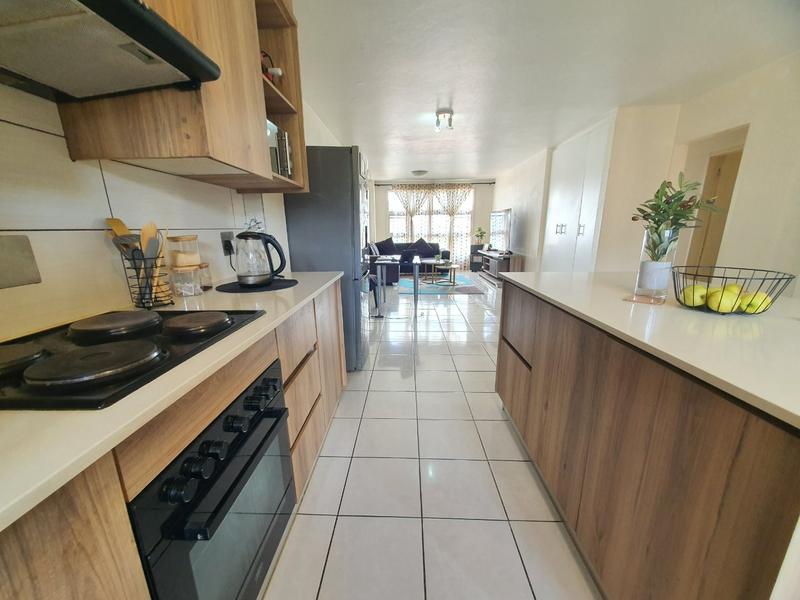 2 Bedroom Property for Sale in Pretoria North Gauteng