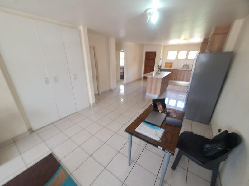 2 Bedroom Property for Sale in Pretoria North Gauteng