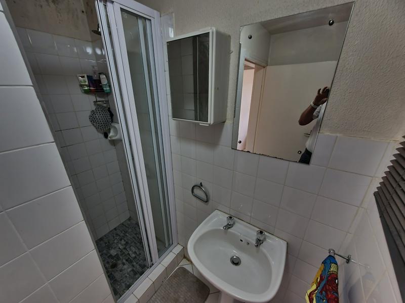 2 Bedroom Property for Sale in Pretoria North Gauteng