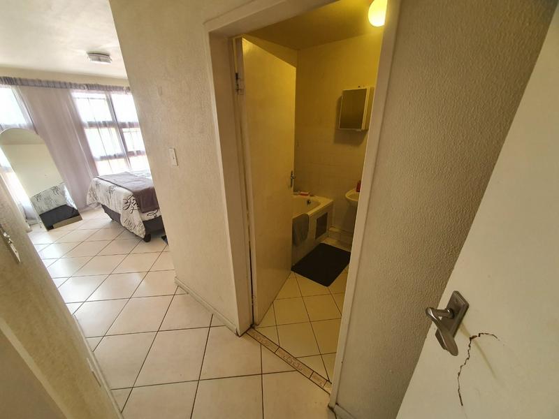 2 Bedroom Property for Sale in Pretoria North Gauteng
