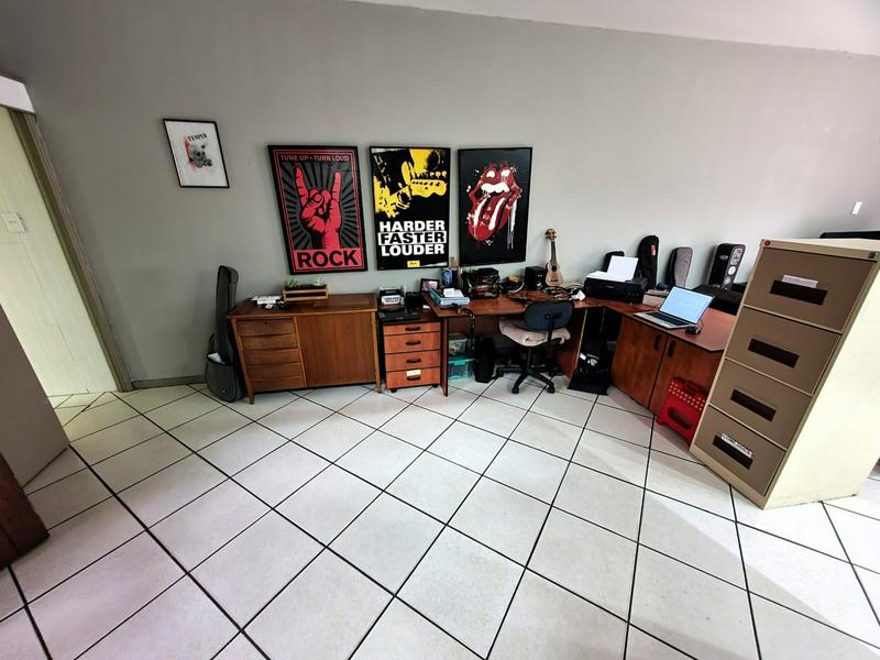 2 Bedroom Property for Sale in Sinoville Gauteng