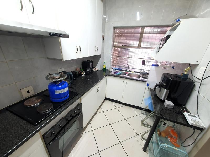 2 Bedroom Property for Sale in Sinoville Gauteng