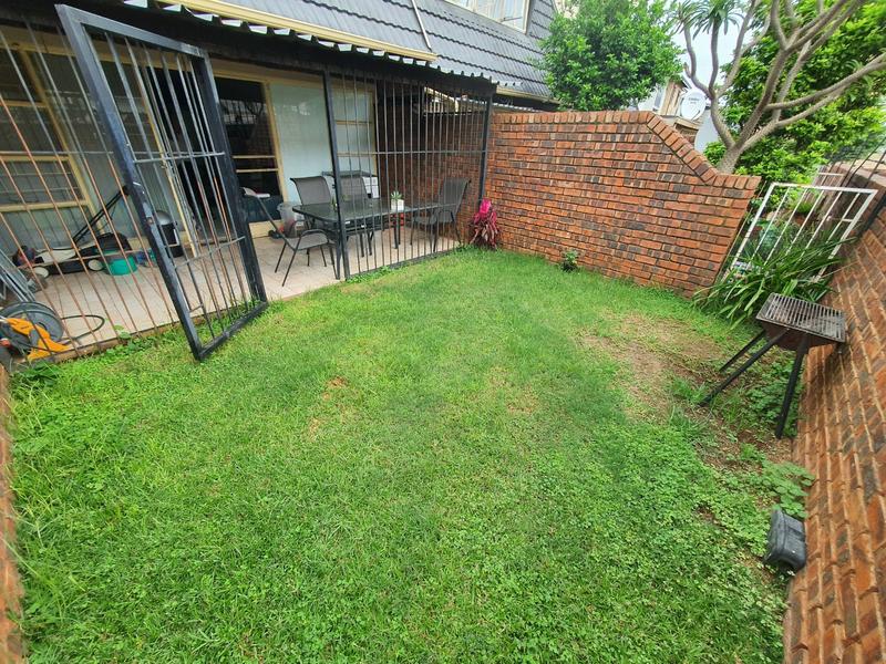 2 Bedroom Property for Sale in Sinoville Gauteng