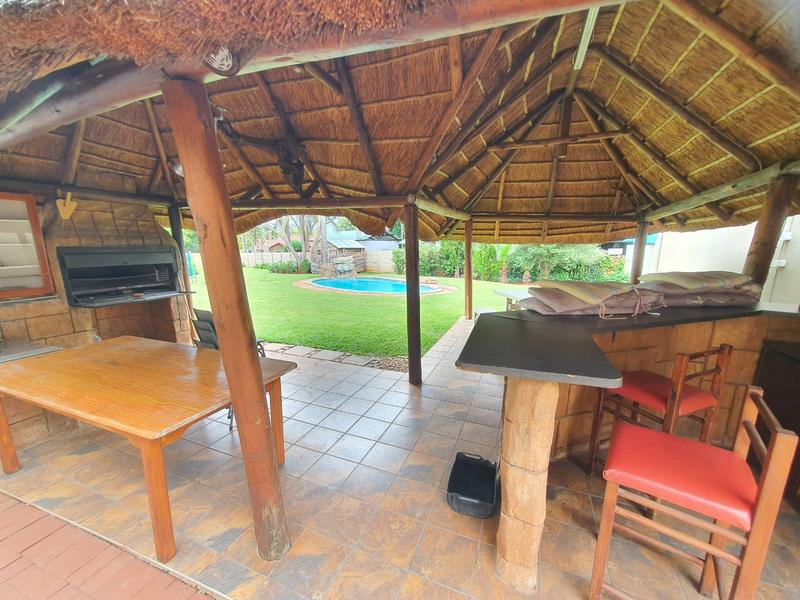 4 Bedroom Property for Sale in Sinoville Gauteng