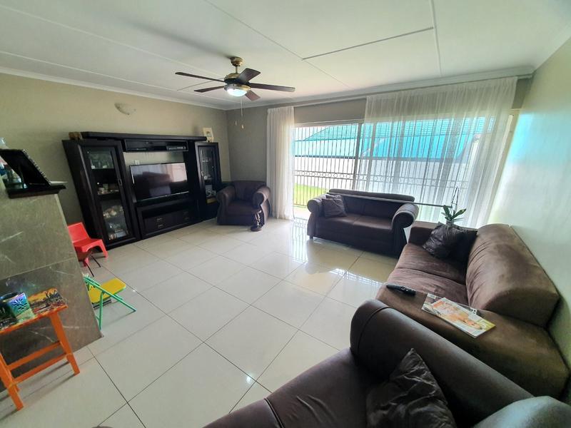 4 Bedroom Property for Sale in Sinoville Gauteng