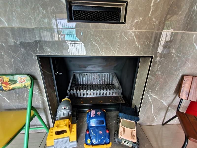 4 Bedroom Property for Sale in Sinoville Gauteng