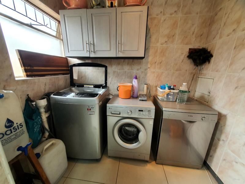 4 Bedroom Property for Sale in Sinoville Gauteng