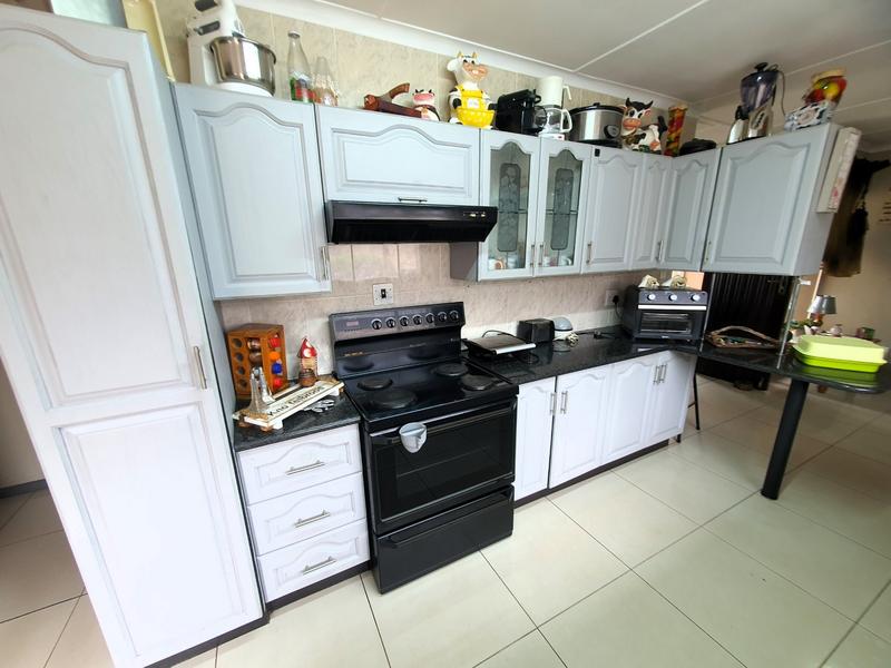 4 Bedroom Property for Sale in Sinoville Gauteng