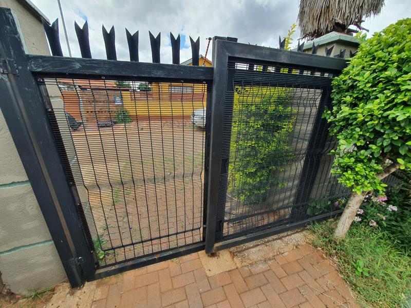 3 Bedroom Property for Sale in The Orchards Gauteng
