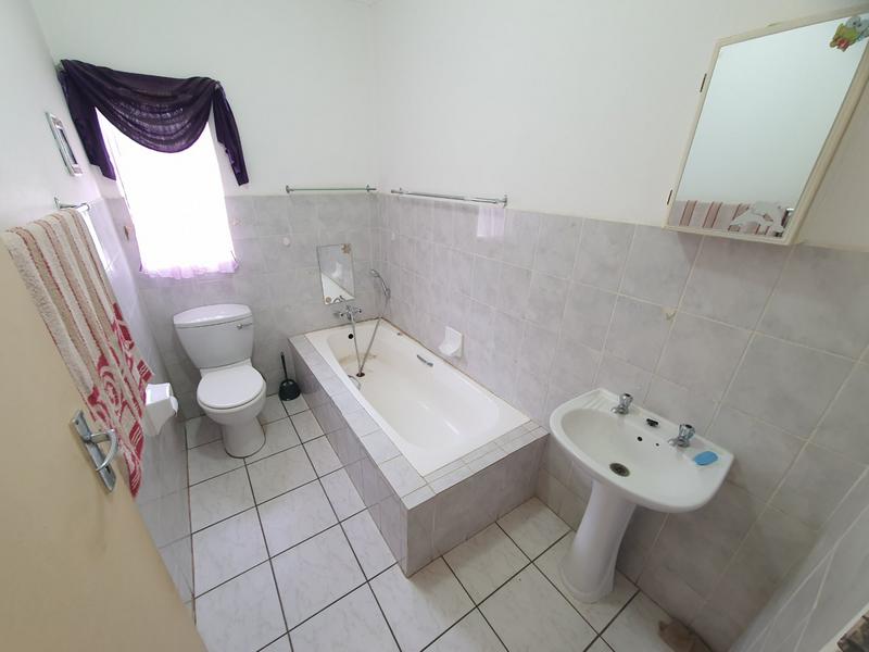 2 Bedroom Property for Sale in Theresa Park Gauteng