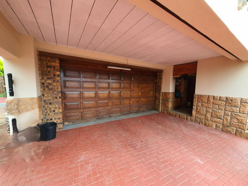 5 Bedroom Property for Sale in Wonderboom Gauteng