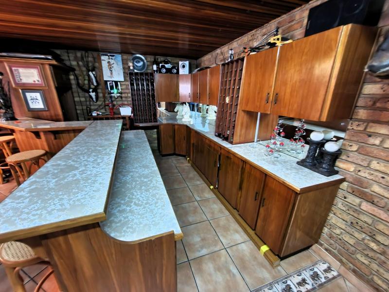 5 Bedroom Property for Sale in Wonderboom Gauteng