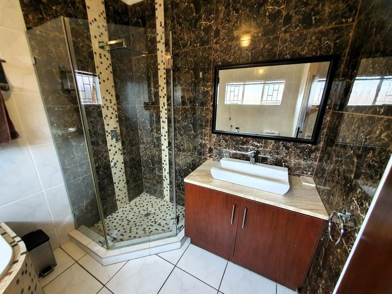 5 Bedroom Property for Sale in Wonderboom Gauteng