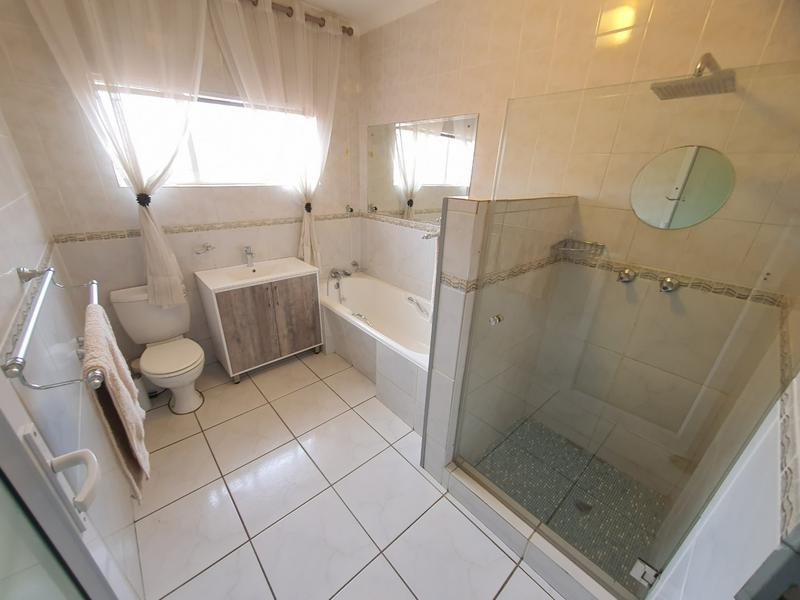 5 Bedroom Property for Sale in Wonderboom Gauteng