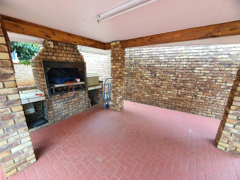 5 Bedroom Property for Sale in Wonderboom Gauteng