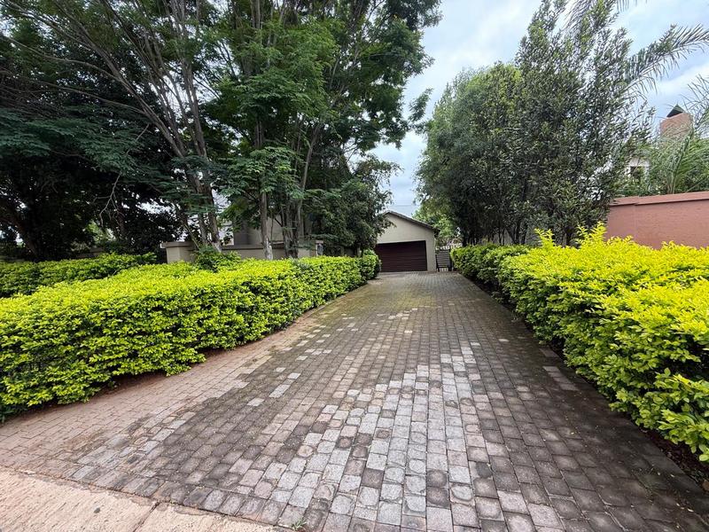 To Let 4 Bedroom Property for Rent in Midfield Estate Gauteng