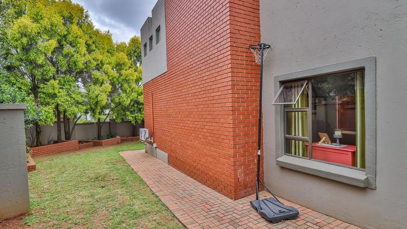 3 Bedroom Property for Sale in Midlands Estate Gauteng