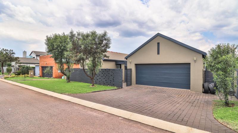 3 Bedroom Property for Sale in Midstream Meadows Gauteng