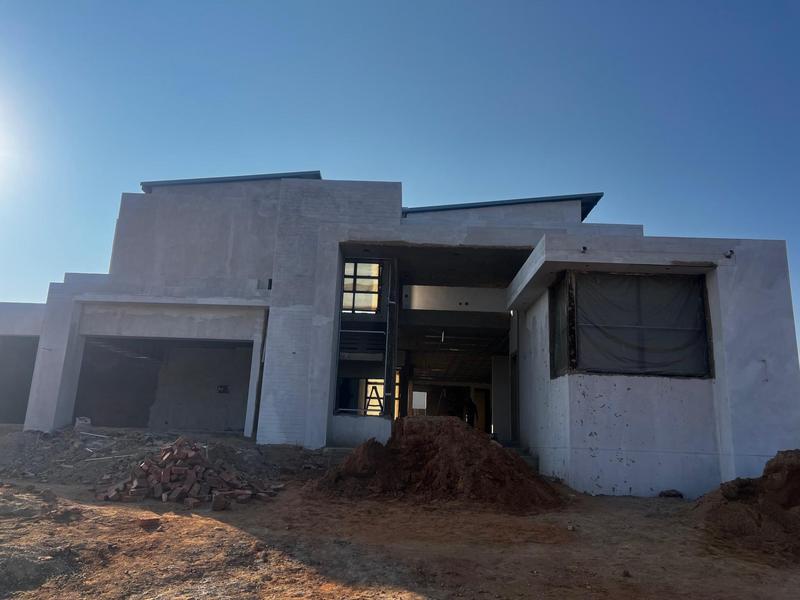 5 Bedroom Property for Sale in Midstream Heights Gauteng