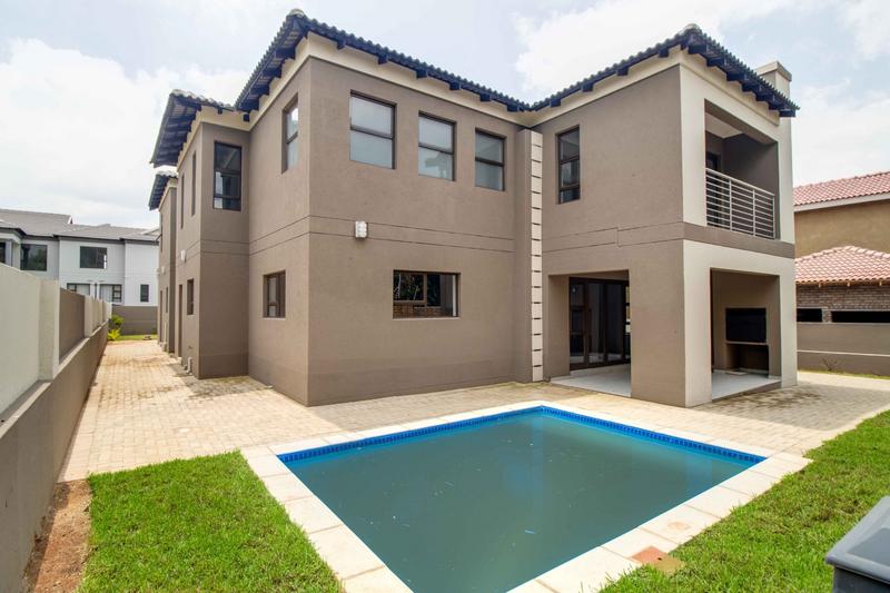 4 Bedroom Property for Sale in Ruimsig Gauteng