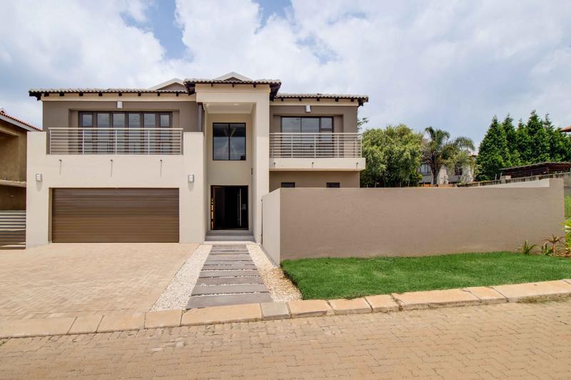 4 Bedroom Property for Sale in Ruimsig Gauteng