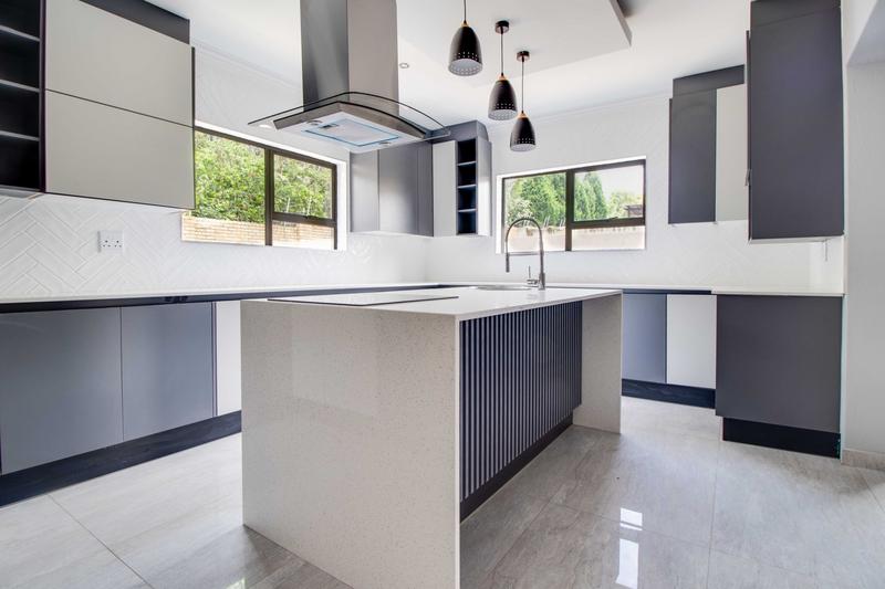 4 Bedroom Property for Sale in Ruimsig Gauteng