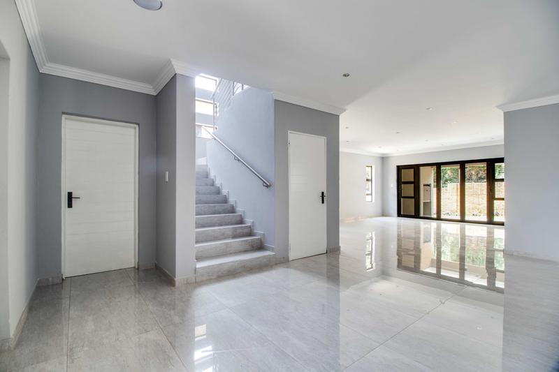 4 Bedroom Property for Sale in Ruimsig Gauteng