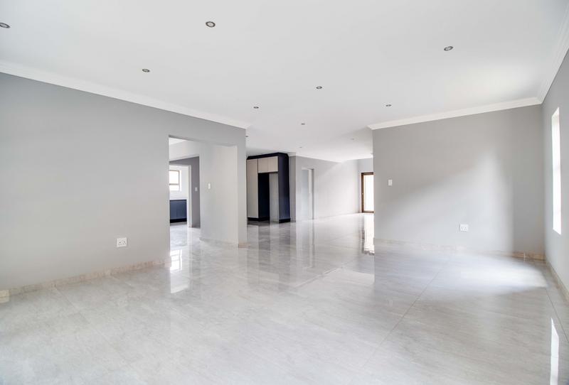 4 Bedroom Property for Sale in Ruimsig Gauteng