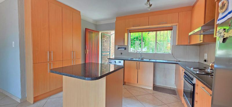 2 Bedroom Property for Sale in Helderkruin Gauteng