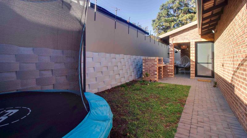 2 Bedroom Property for Sale in Krugersdorp North Gauteng