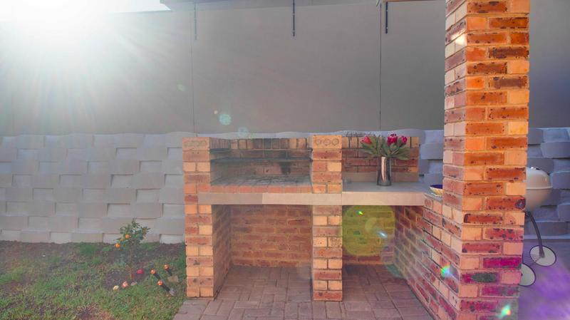 2 Bedroom Property for Sale in Krugersdorp North Gauteng