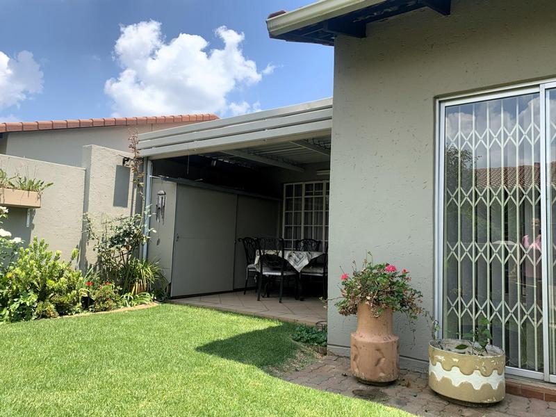 2 Bedroom Property for Sale in Freeway Park Gauteng