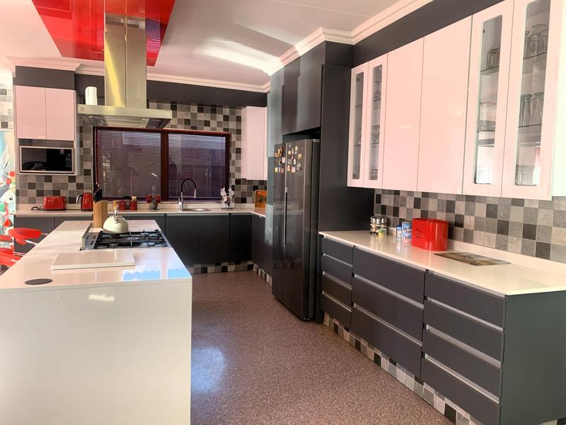 6 Bedroom Property for Sale in Sunward Park Gauteng