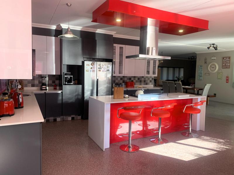 6 Bedroom Property for Sale in Sunward Park Gauteng