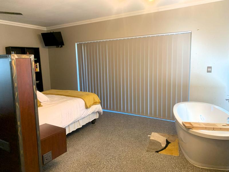 6 Bedroom Property for Sale in Sunward Park Gauteng