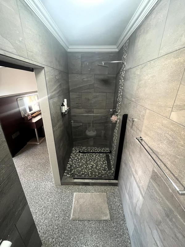 6 Bedroom Property for Sale in Sunward Park Gauteng