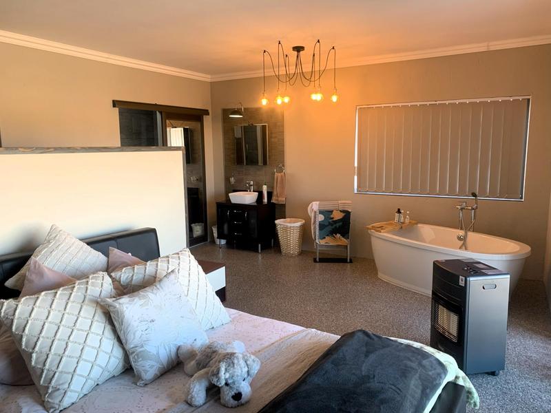 6 Bedroom Property for Sale in Sunward Park Gauteng