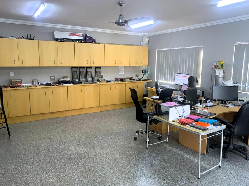 6 Bedroom Property for Sale in Sunward Park Gauteng