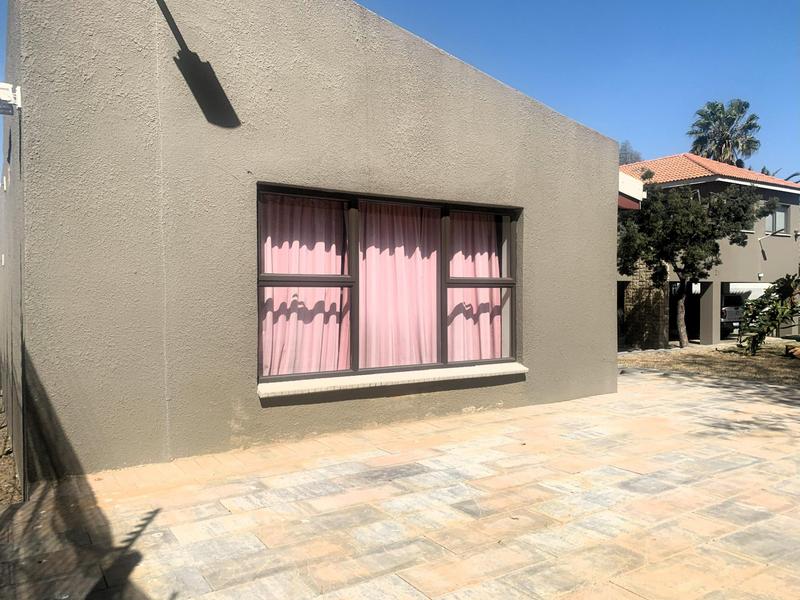 6 Bedroom Property for Sale in Sunward Park Gauteng