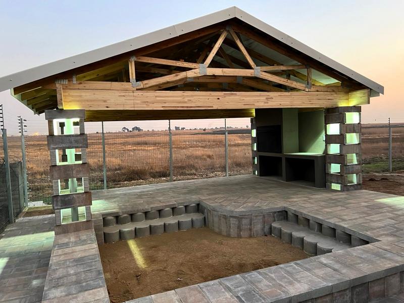 6 Bedroom Property for Sale in Sunward Park Gauteng