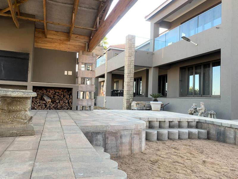 6 Bedroom Property for Sale in Sunward Park Gauteng