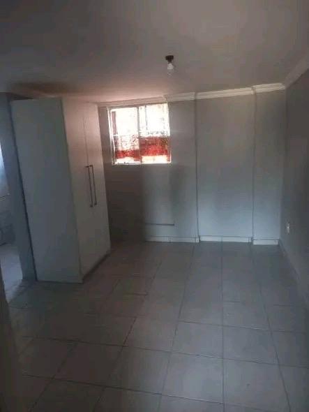 To Let 2 Bedroom Property for Rent in Crystal Park Gauteng