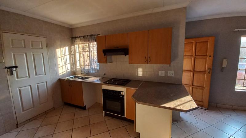 To Let 2 Bedroom Property for Rent in Claremont Gauteng