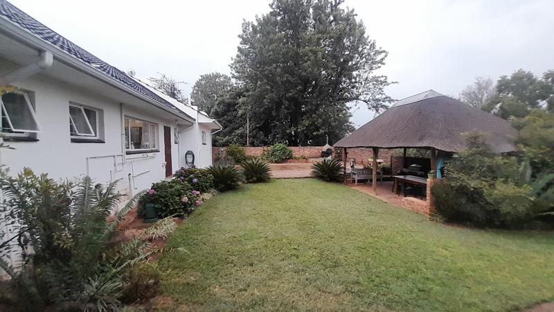 10 Bedroom Property for Sale in Andeon AH Gauteng