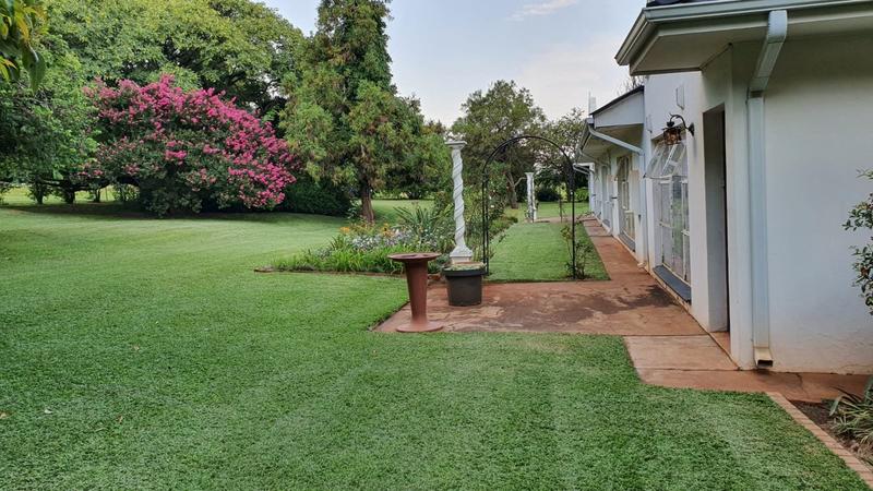 10 Bedroom Property for Sale in Andeon AH Gauteng