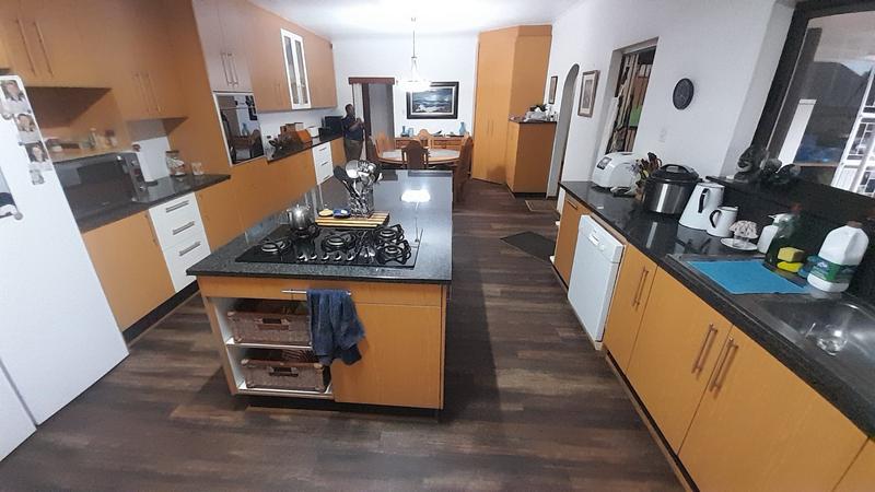 10 Bedroom Property for Sale in Andeon AH Gauteng