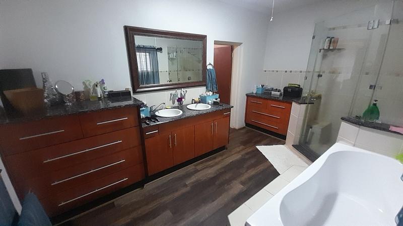 10 Bedroom Property for Sale in Andeon AH Gauteng