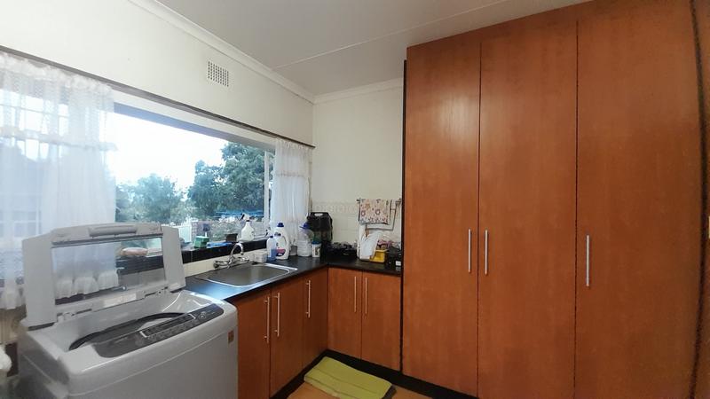 10 Bedroom Property for Sale in Andeon AH Gauteng