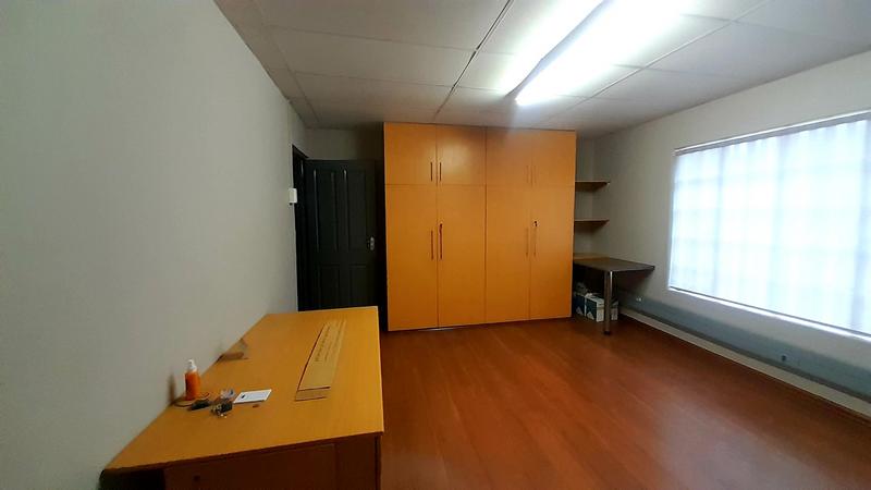 10 Bedroom Property for Sale in Andeon AH Gauteng