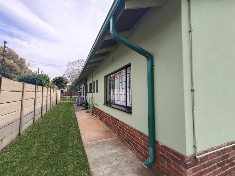 3 Bedroom Property for Sale in Booysens Gauteng